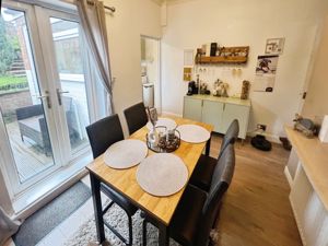 Dining room- click for photo gallery